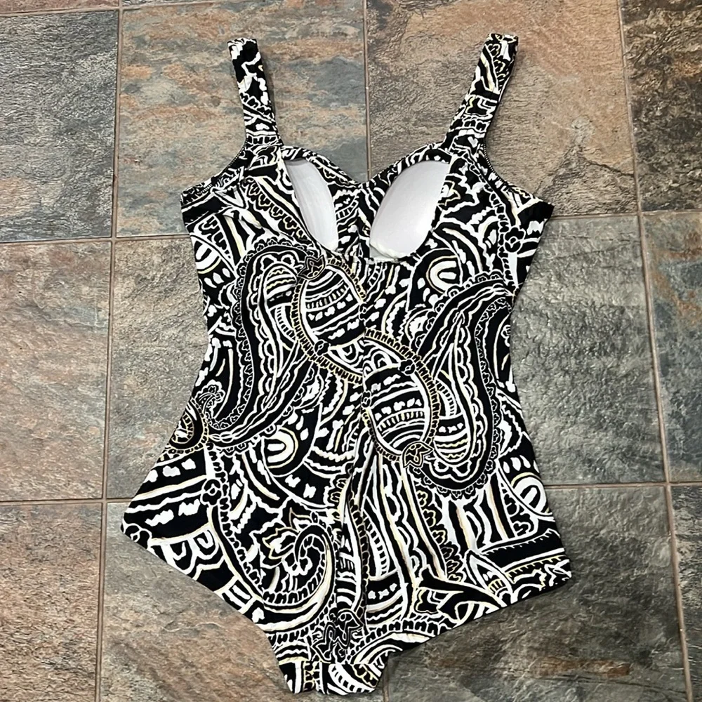 Black and White Patterned Women's One Piece Swimsuit